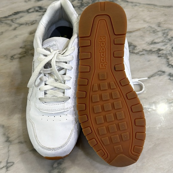 Reebok Sneakers size 10 - Picture 3 of 4